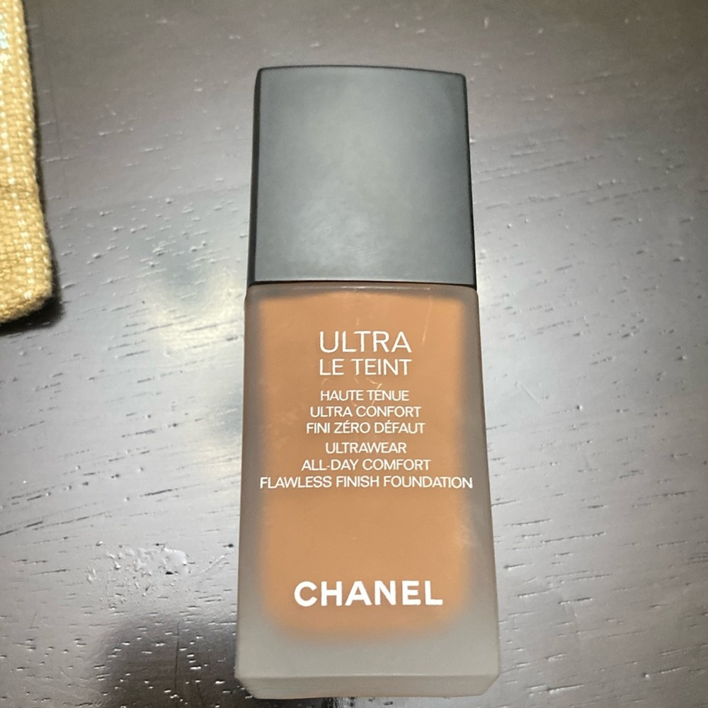 Chanel Ultra Le Teint foundation